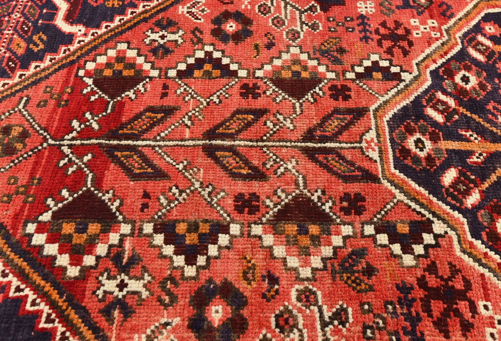Vintage Red Tribal Geometric 5'9X7'2 Shiraz Persian Rug - 6