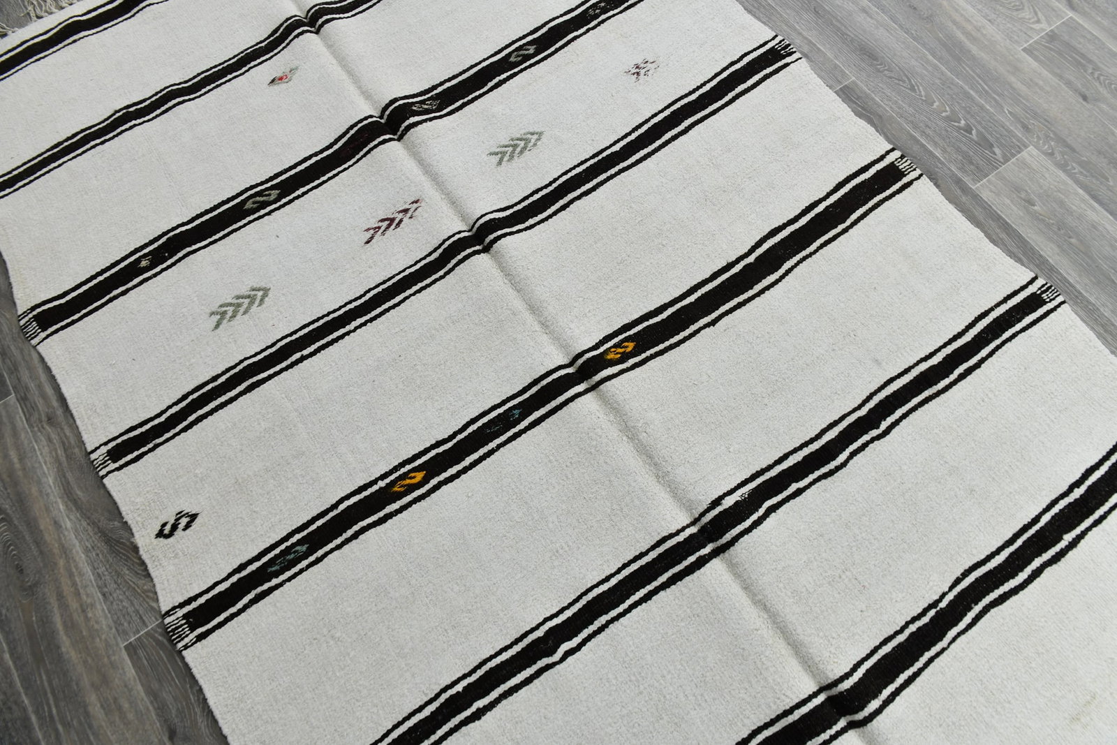 5'2'' x 8'1'' Turkish Vintage Hemp Rug - 1628 - 6