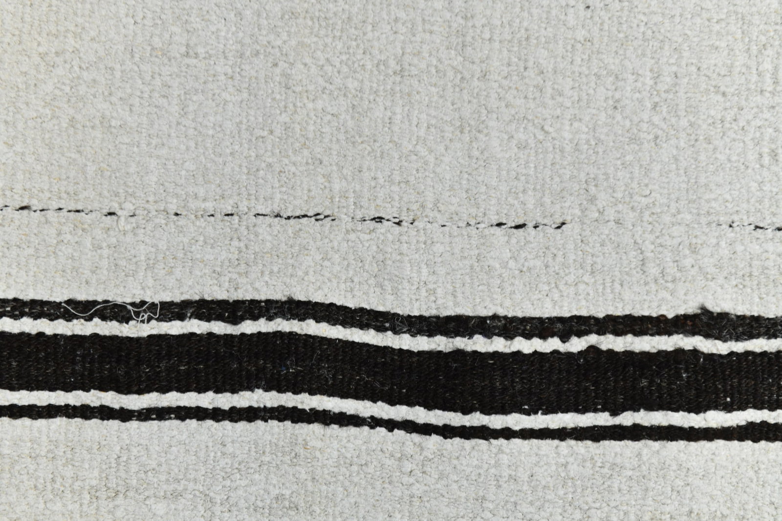 5'2'' x 8'1'' Turkish Vintage Hemp Rug - 1628 - 9