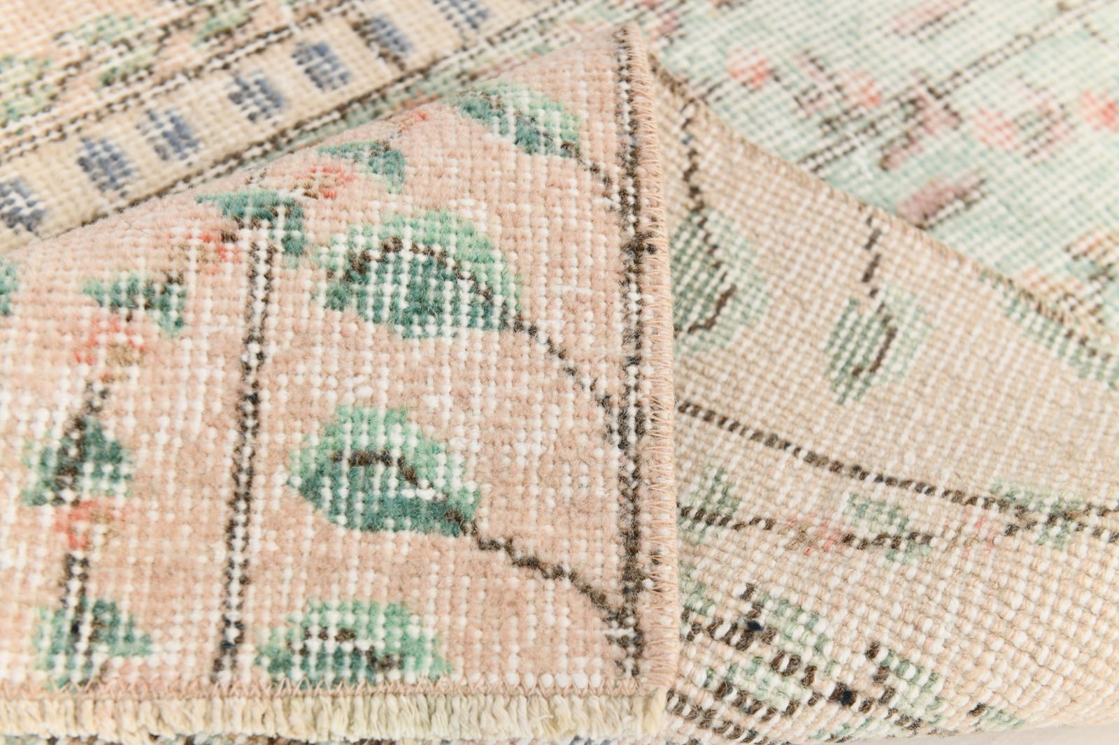 2'0'' x 4'10'' Turkish Vintage Runner Rug - 23984 - 17