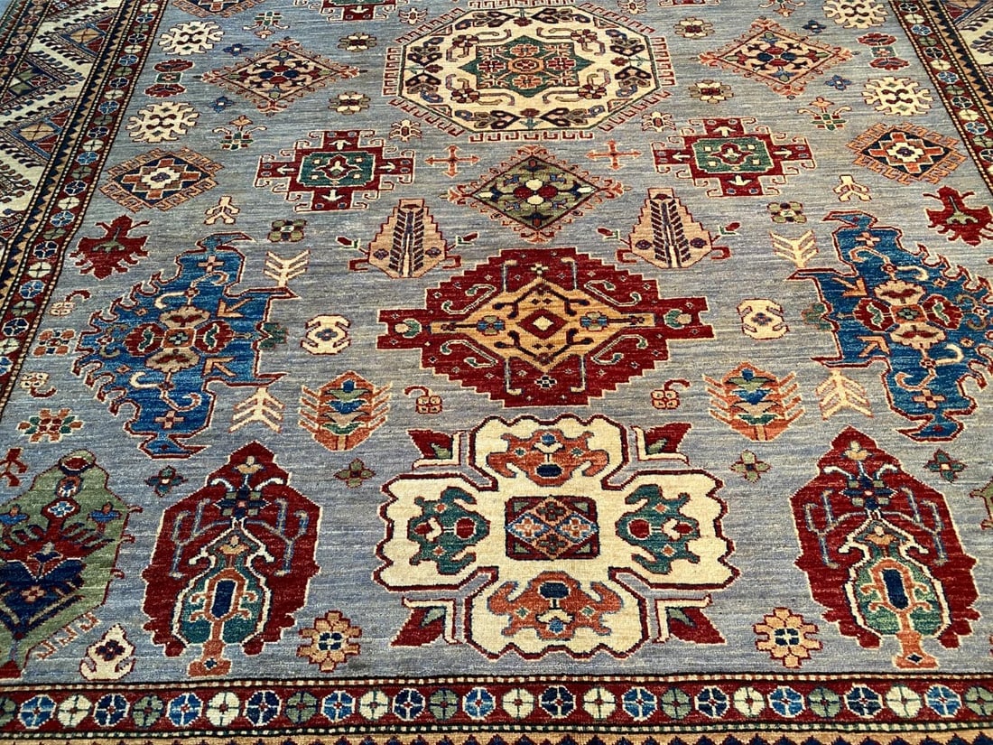 FINE SUPER KAZAK RUG 8'.1"x10'.5" - 2