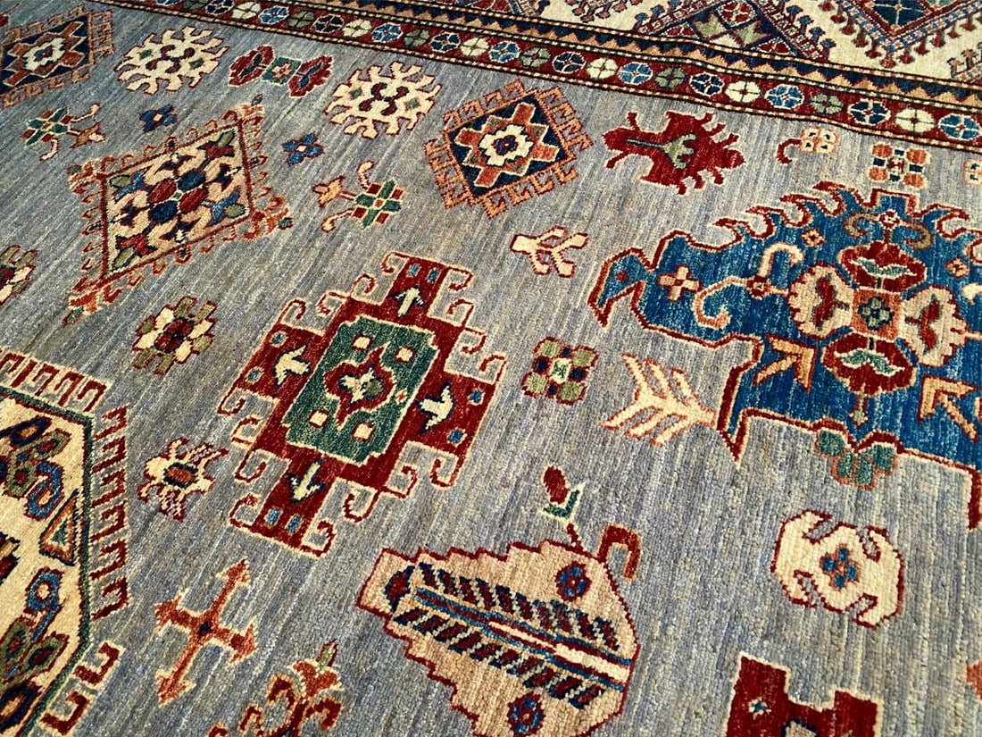 FINE SUPER KAZAK RUG 8'.1"x10'.5" - 4