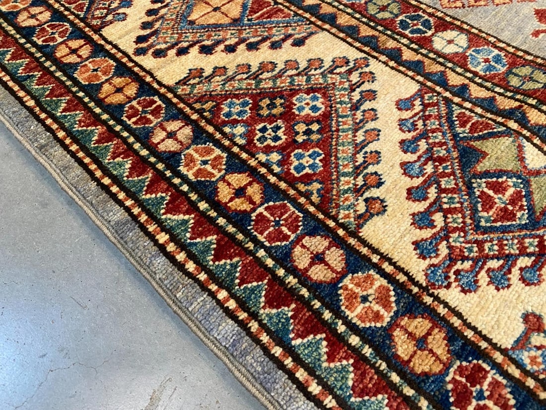 FINE SUPER KAZAK RUG 8'.1"x10'.5" - 6
