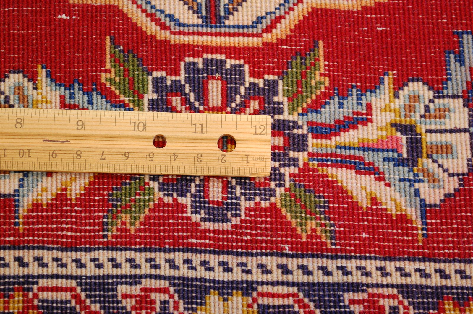 Persian SAROUK RUG 2'3" x 3'3" - 8