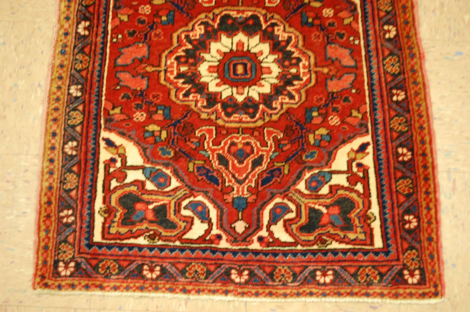 Persian HERIZ RUG 2'9" X 3'2" - 3