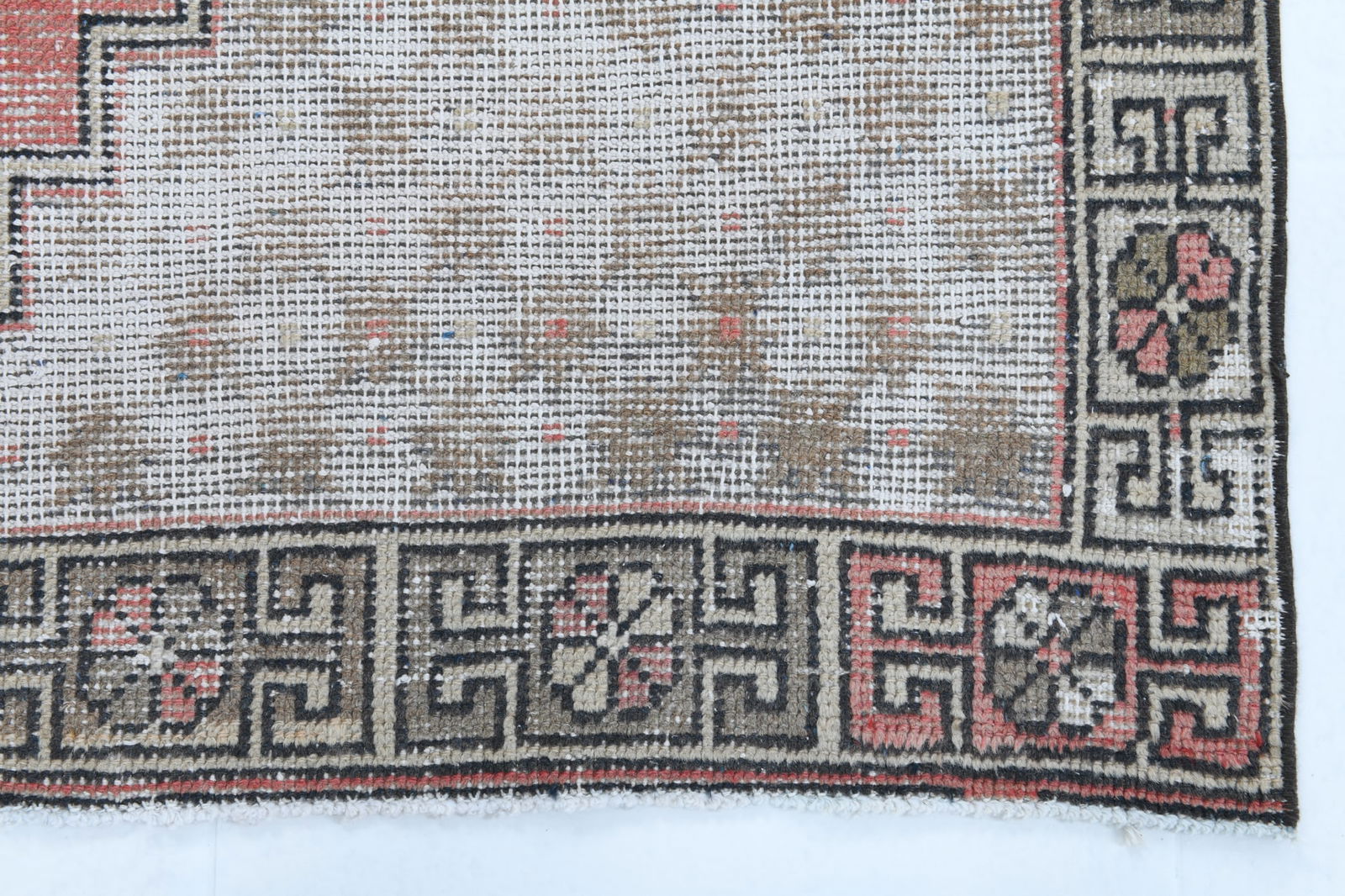 4'2'' x 8'9'' Turkish Rug - 1332 - 12