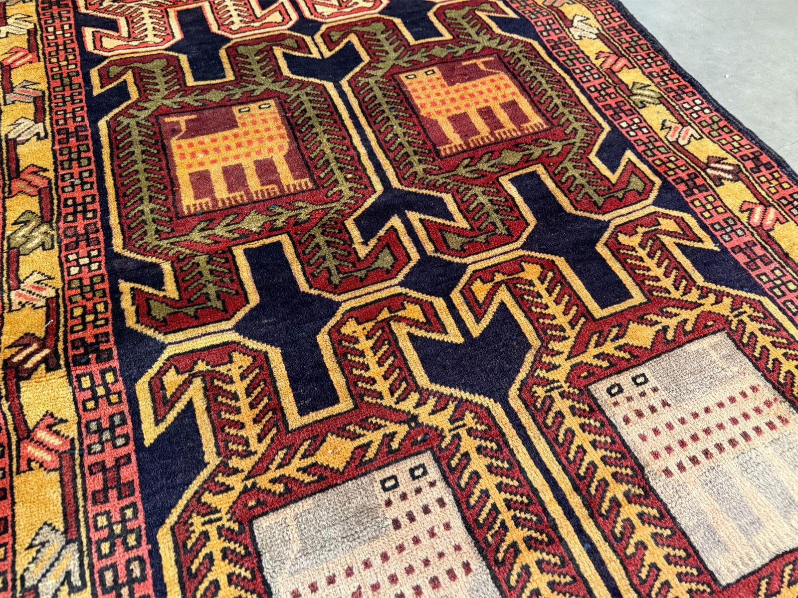 Stunning Persian Hamedan Rug 3.6x9.7 - 4