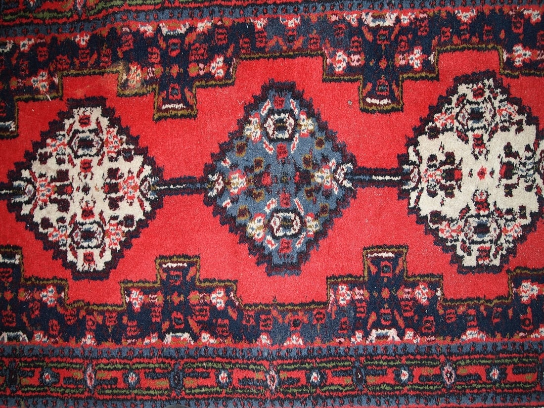 Handmade vintage Persian Hamadan rug 2.2' x 4.5' (69cm x 136cm) 1970s - 4