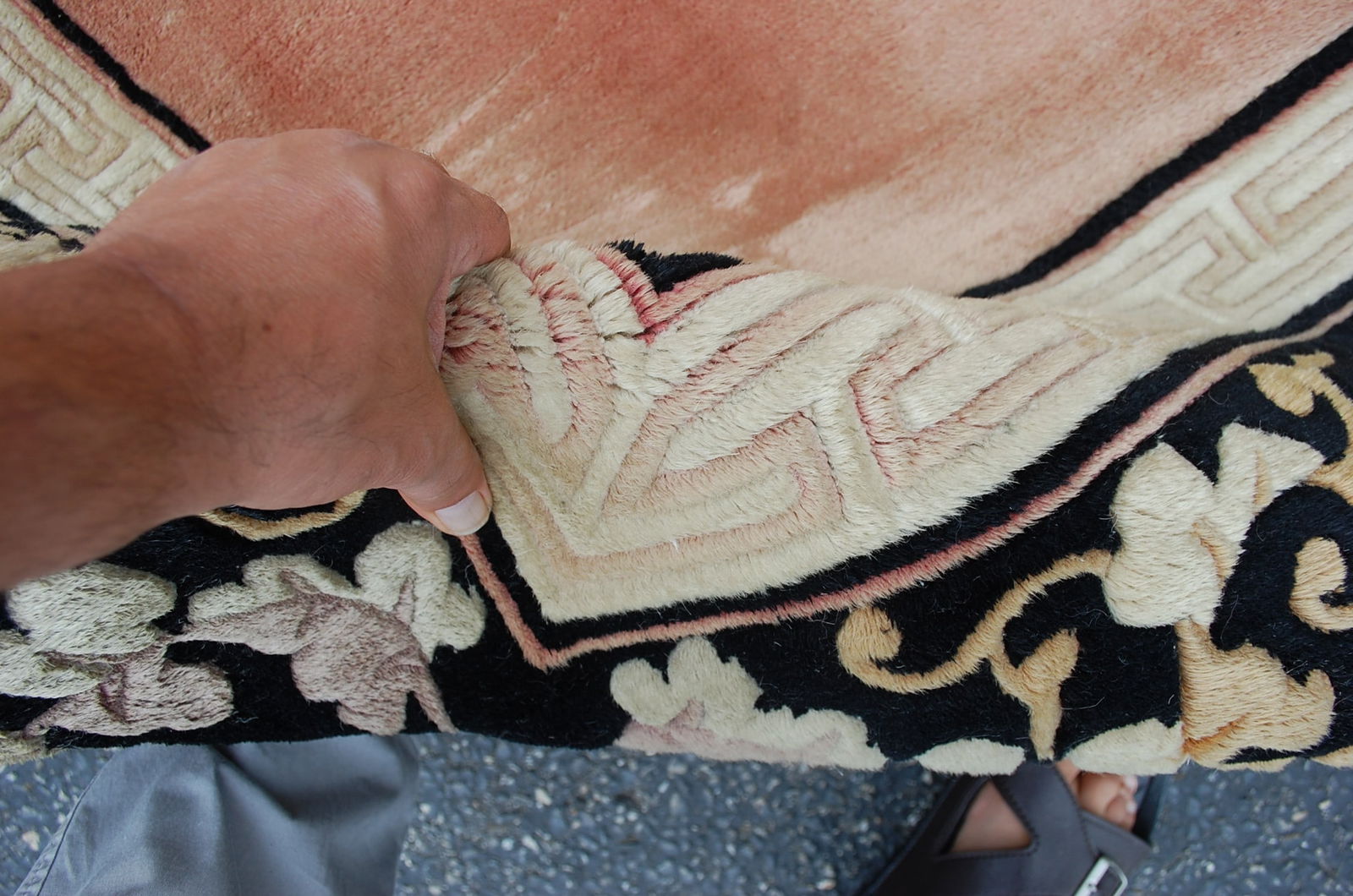 CHINESE NICHOLS RUG 8' 10" x 11' 10" - 11