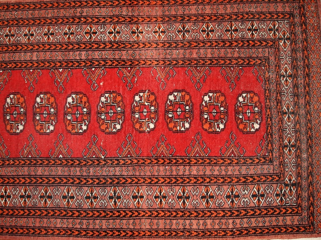 Handmade vintage Pakistani Lahore rug 2.6' x 4.2' (80cm x 130cm) 1960s - 4