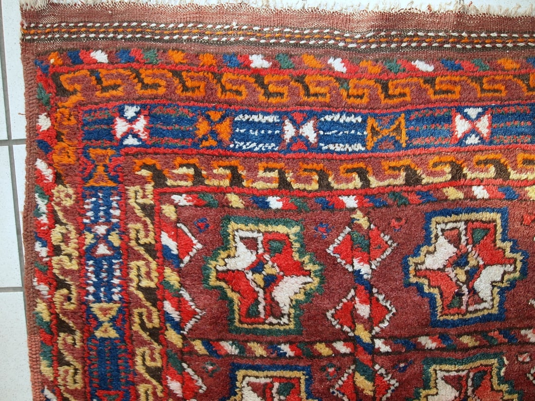 Handmade antique Persian Kurdish rug 3.9' x 7.5' (119cm x 230cm) 1920s - 3