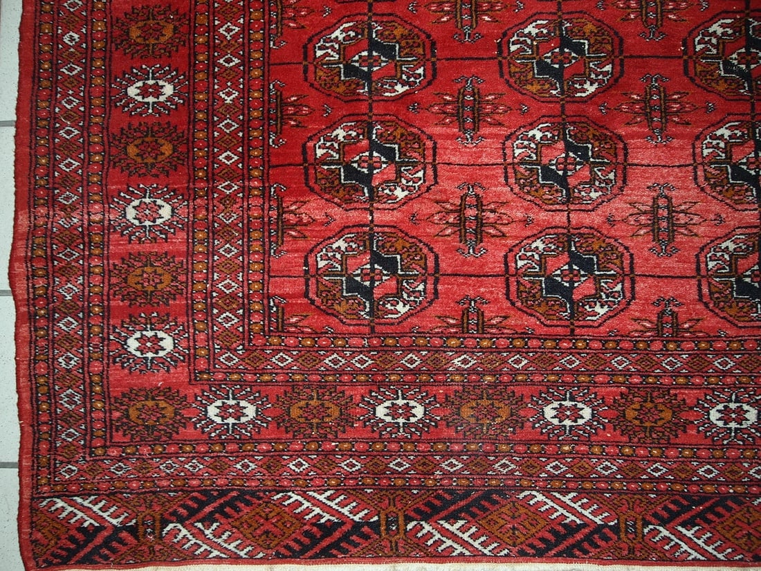 Handmade vintage Pakistani Tekke rug 4.1' x 5.9' (127cm x 180cm) 1960s - 8