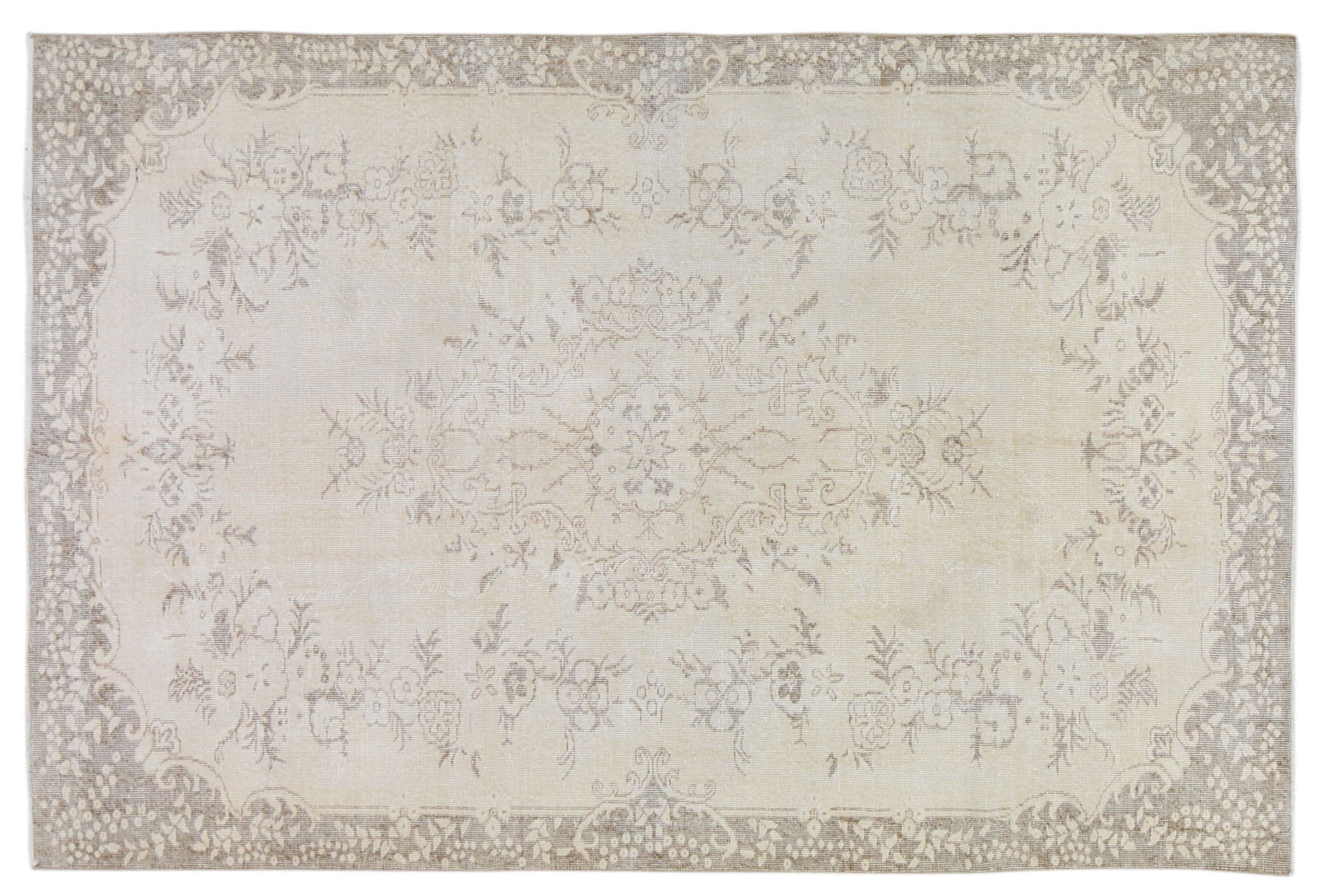 HAND KNOTTED RUG; TURKISH: Title:HAND KNOTTED RUG; TURKISH Description: Structure: HAND KNOTTED Origin: TURKISH Size: 6'3X9'5 Style: ANATOLIAN Material: WOOL Design: ANATOLIAN Condition: VINTAGE Care: PROFESSIONAL Reserve: $300