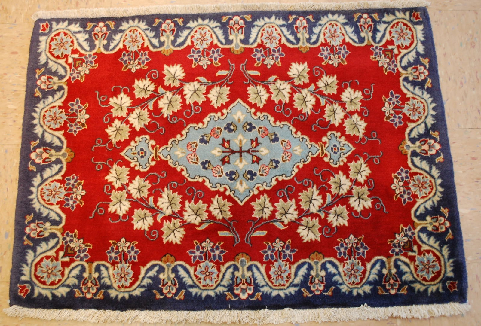 PRSIAN KESHAN RUG 2.7x3.5 (1 of 7)