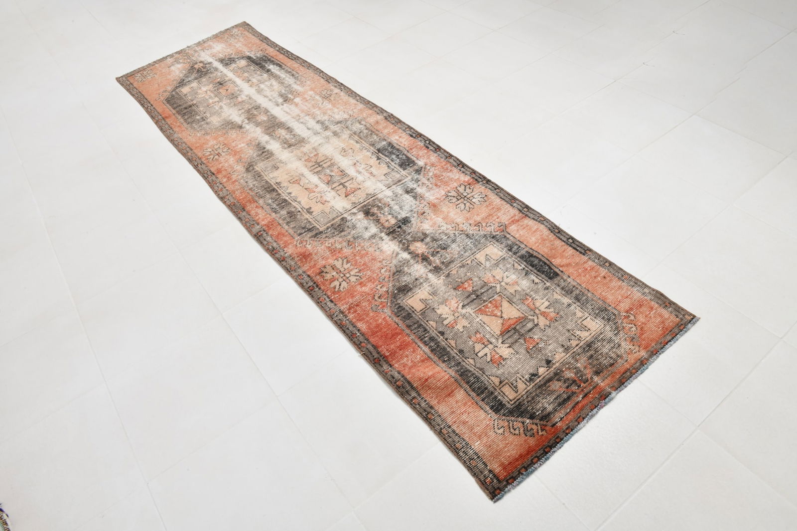 2'9'' x 10'3'' Turkish Handmade Kilim Rug - 22156 - 20