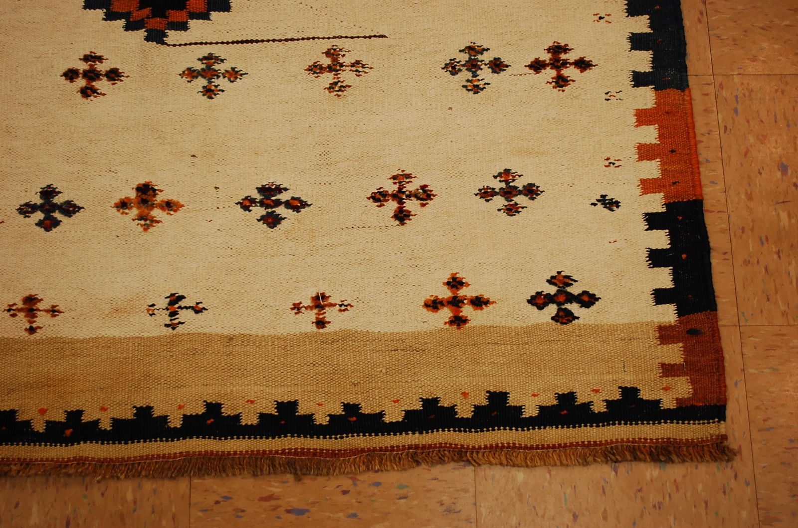 PERSIAN SHIRAZ RUG 3.9x4.2 - 2