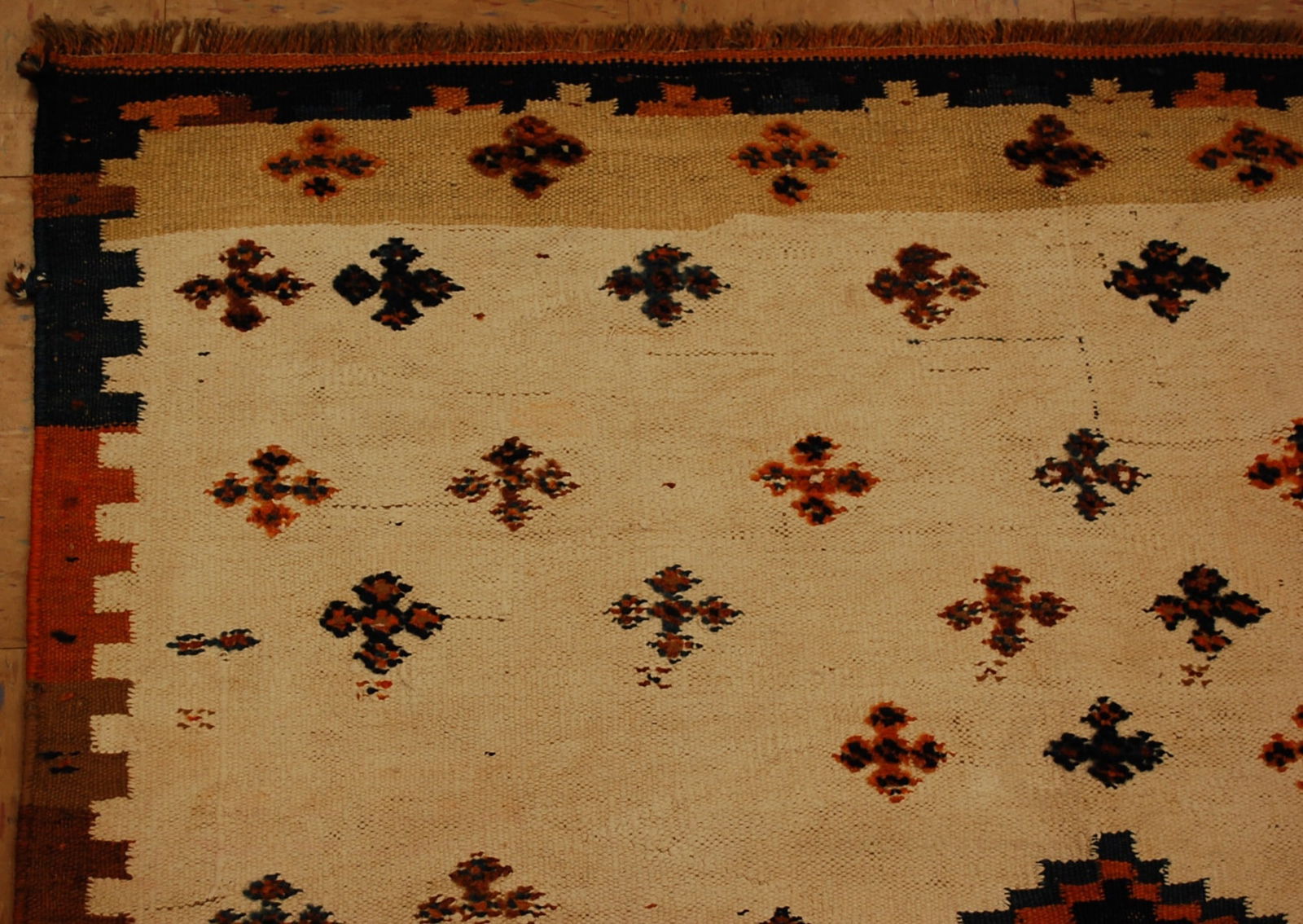 PERSIAN SHIRAZ RUG 3.9x4.2 - 4