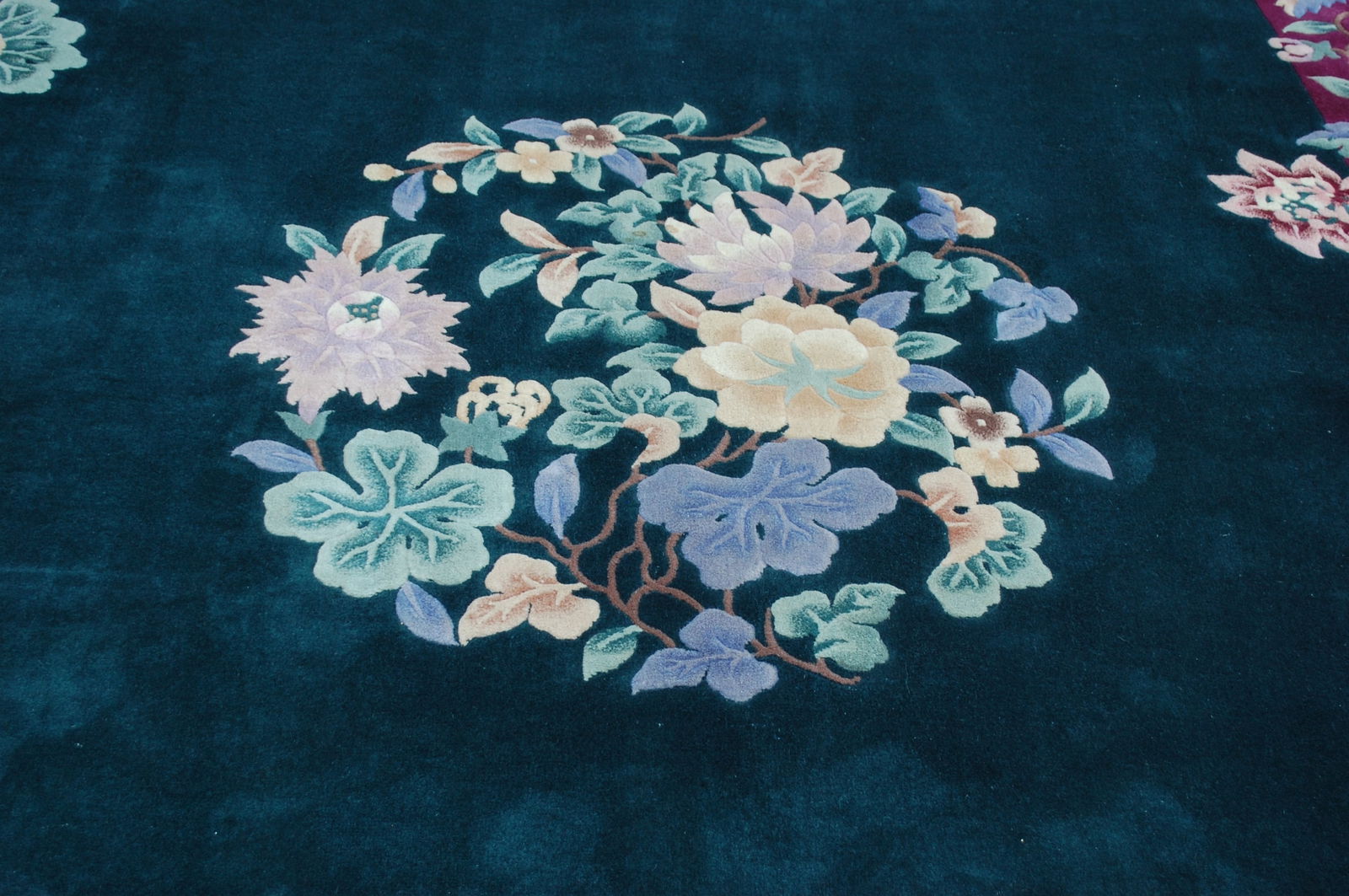 CHINESE RUG 8'3" X 11'3" - 12