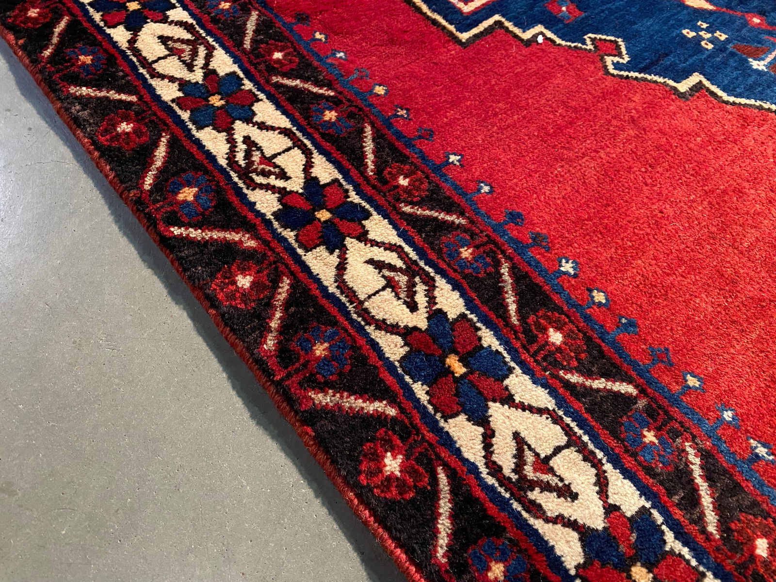 UNIQUE PERSIAN RUG 5.5x7.5 - 4