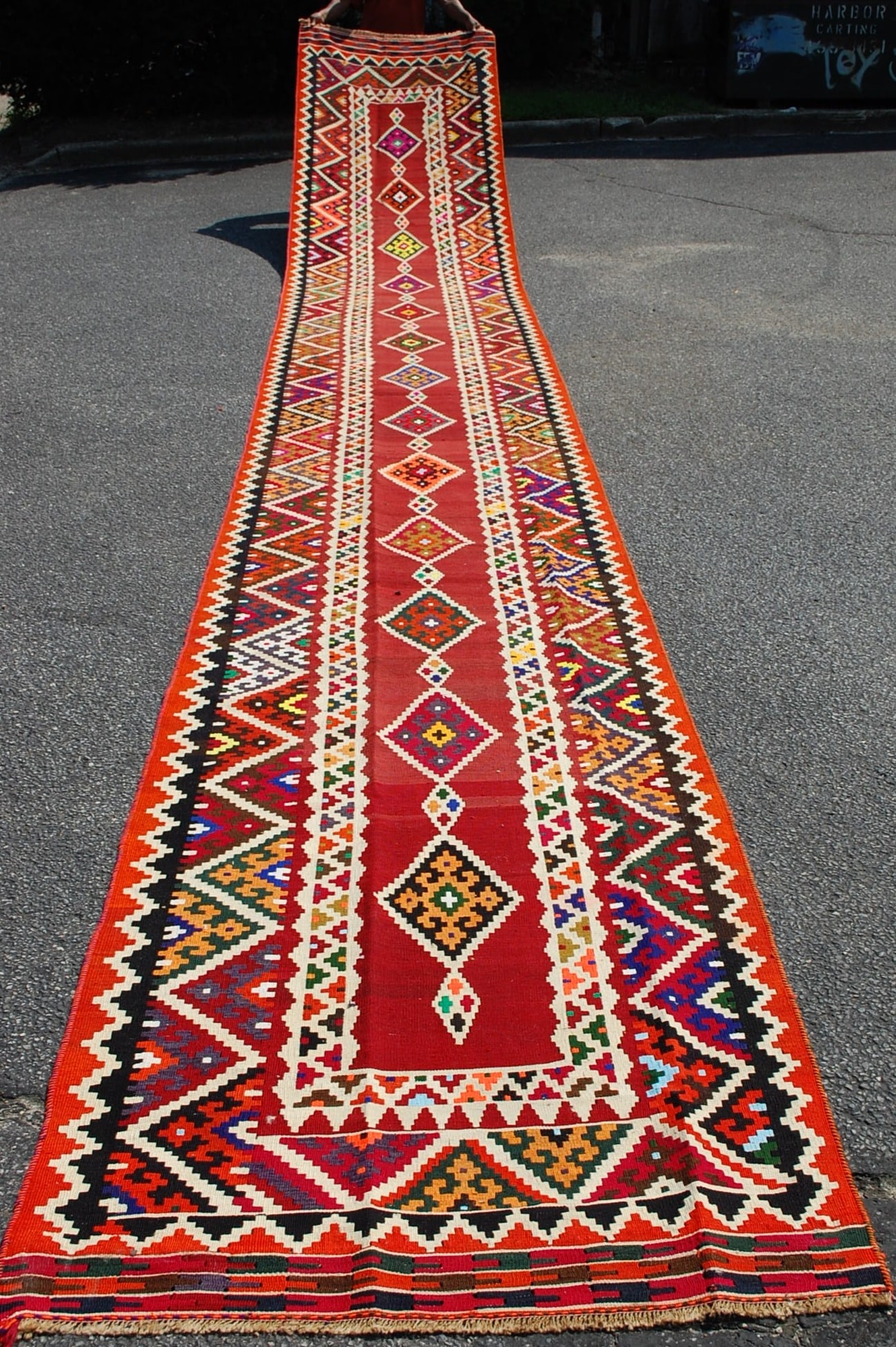 Persain SHRAZ KILIM RUG 3' 9" x 28': Title:Persain SHRAZ KILIM RUG 3' 9" x 28'Description:ANTIQUE HIGHLY DETAILED COLORFUL DESIGN ALMOST IMPOSSIBLE TO FIND THIS SIZE SHRAZ QASHKI NOMADIC KILIM ALSO CALLED FLAT WOVEN RUG with size of 3'