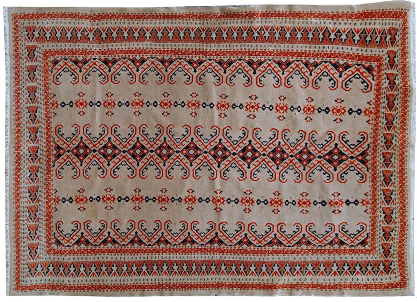 Handmade vintage Uzbek Bukhara rug 4.1' x 5.6' (127cm x 173cm) 1960s - 2