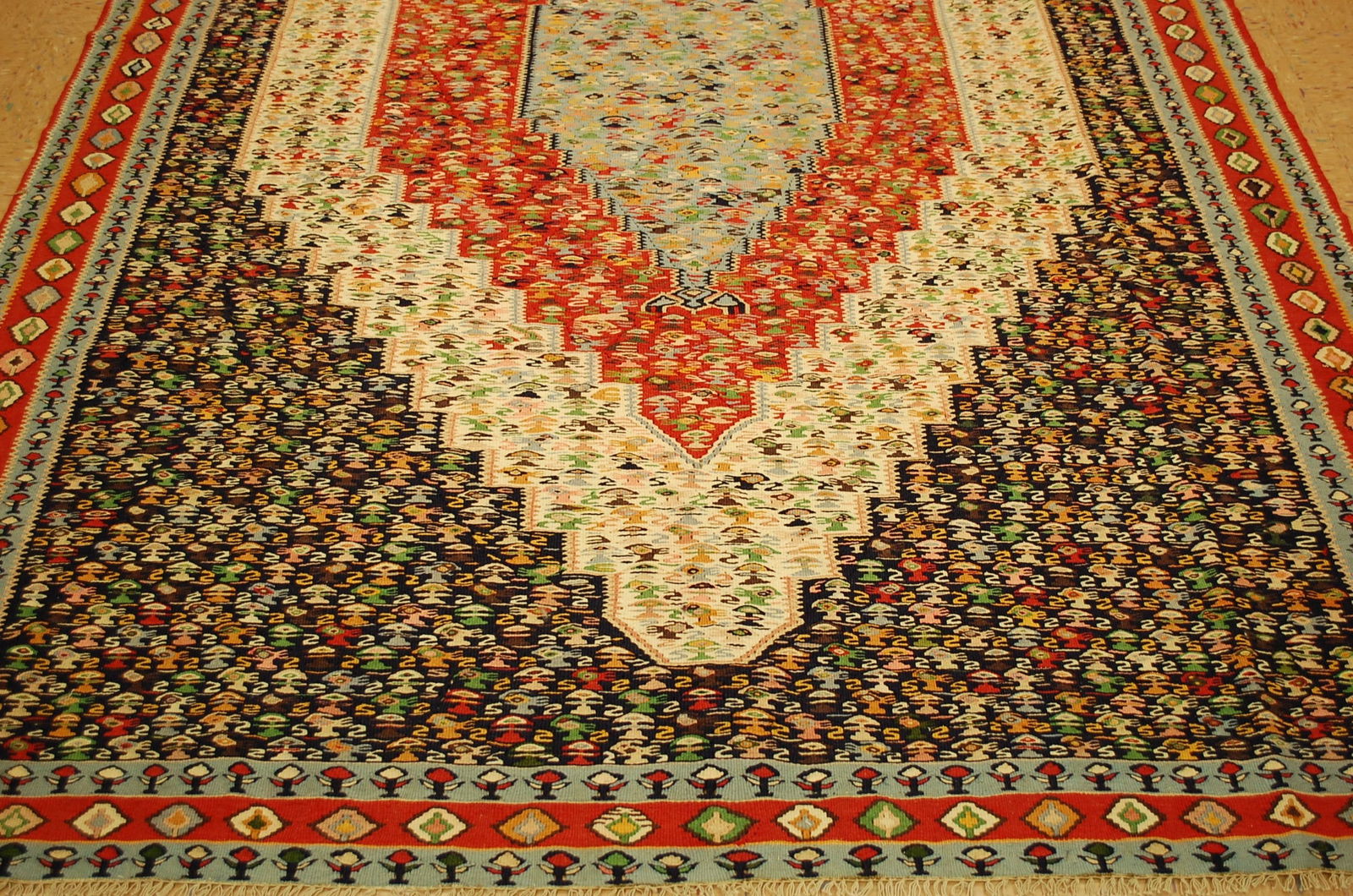 Persian KILIM RUG 6'6" x 9'8" - 12