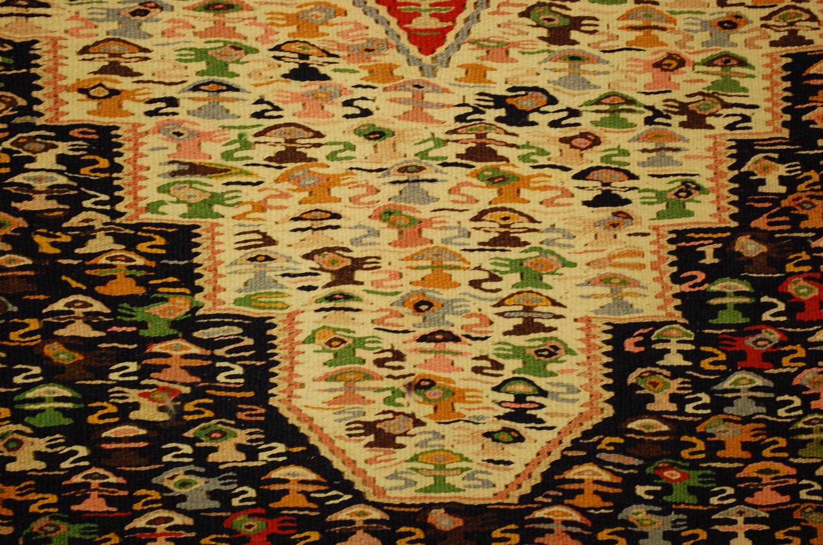 Persian KILIM RUG 6'6" x 9'8" - 8