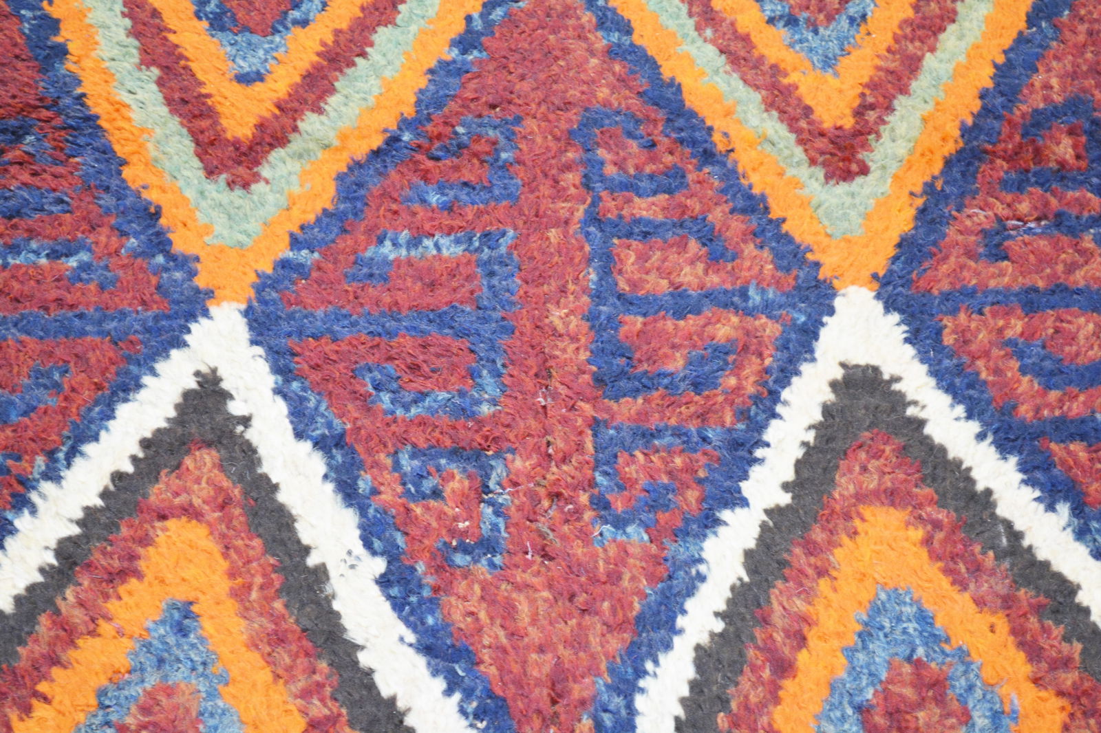 HAND KNOTTED RUG; UZBEKISTAN - 3