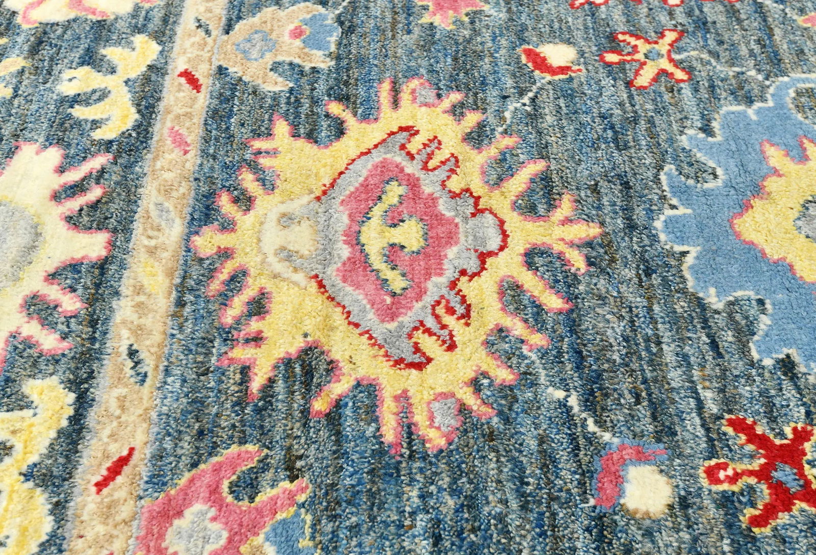 Muted Gray Floral 8X10 Oushak Oriental Rug - 6