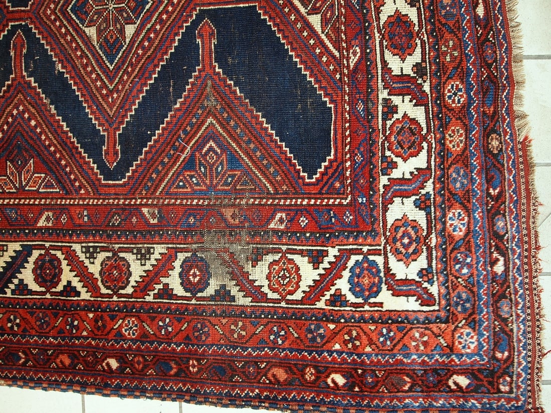 Handmade antique distressed Persian Shiraz rug 4.9' x 11.2' (152cm x 342cm) 1900s - 3