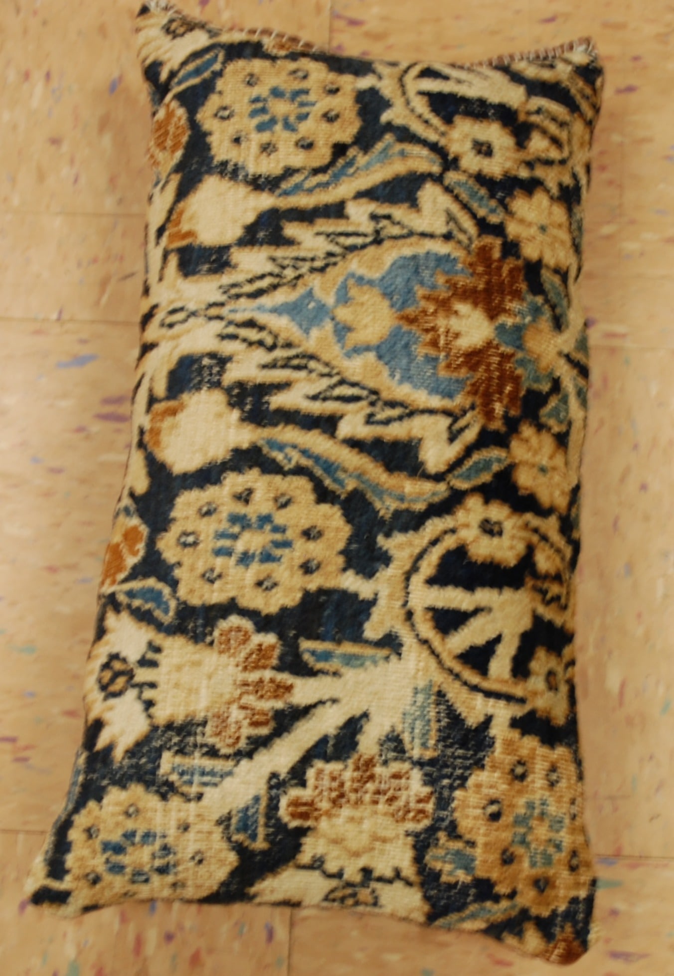 Hand-Made antique rug Pillow Cushion Rug 1'2" x 1' 8" - 5