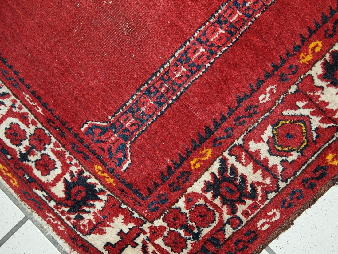 Handmade antique Turkish Anatolian prayer rug 2.6' x 3.7' (79cm x 112cm) 1940s - 6