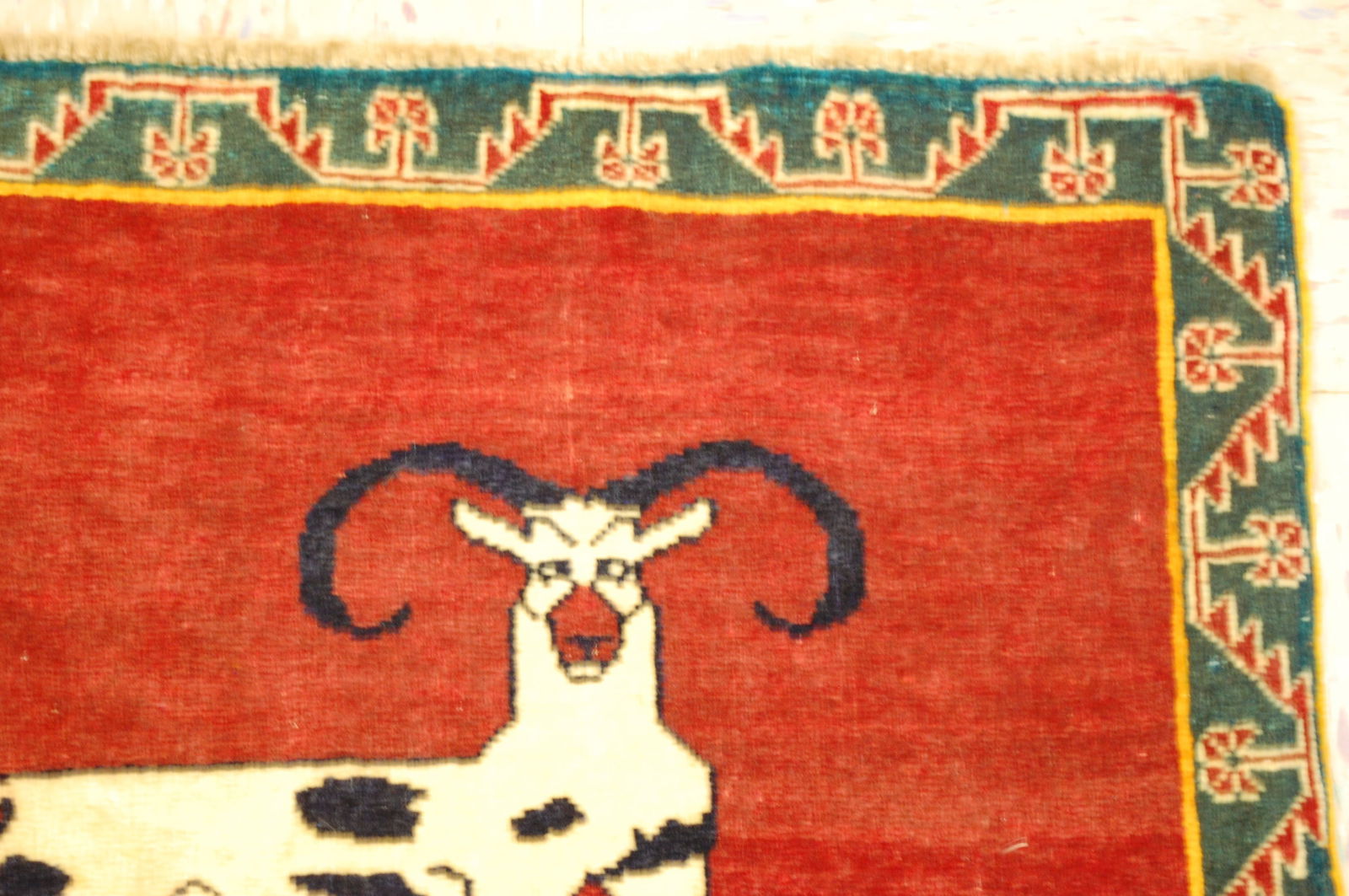 PERSIAN SHIRAZ RUG 2' x 2' - 4