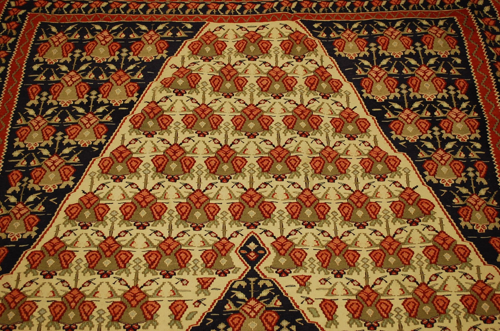 Persain KILIM RUG 4'10" x 7'1" - 6