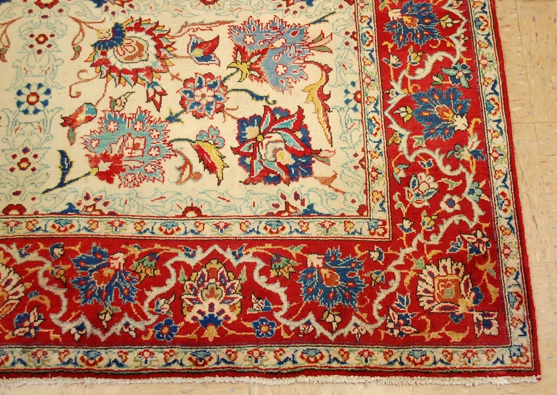 Persian ASFAHAN RUG 6'9" x 10'4" - 2
