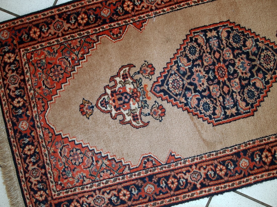 Handmade vintage Indo-Tabriz rug 1.9' x 3.9' (60cm x 118cm) 1960s - 5