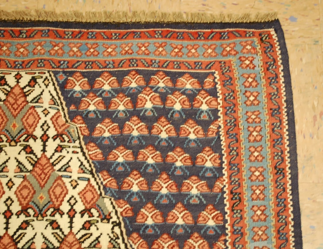 Persian SENNAH KILIM RUG 3'9" x 5'6" - 5