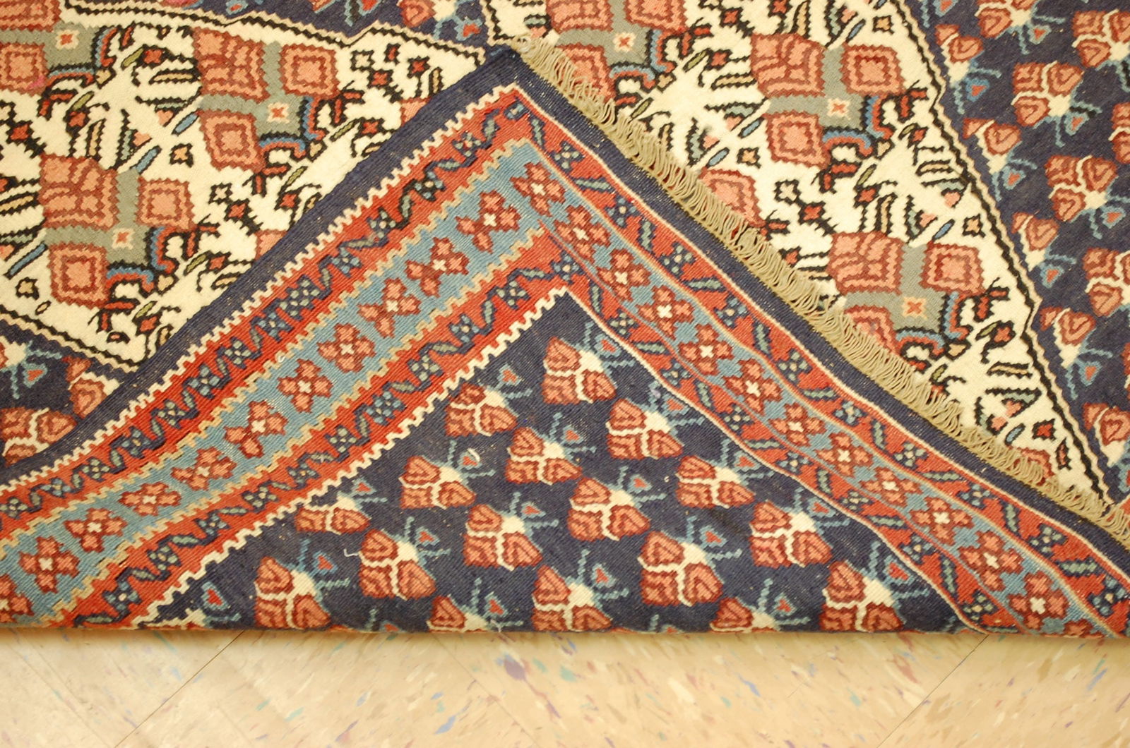 Persian SENNAH KILIM RUG 3'9" x 5'6" - 7