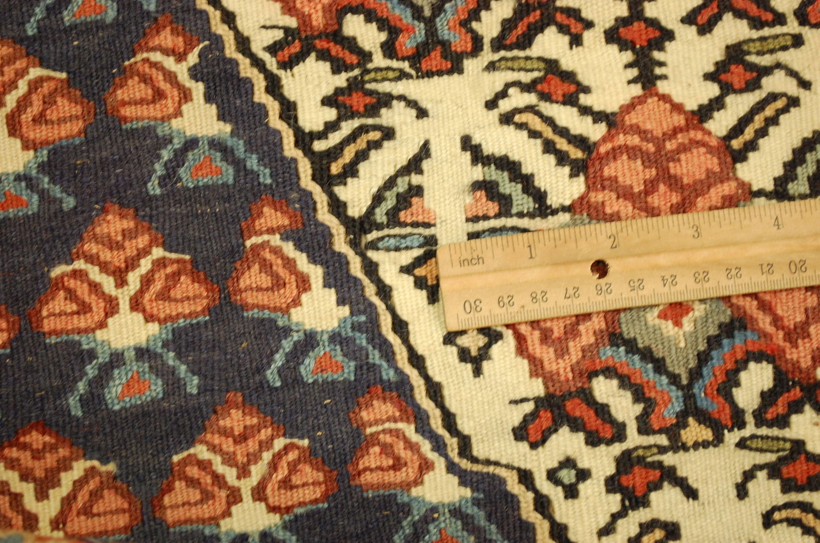 Persian SENNAH KILIM RUG 3'9" x 5'6" - 9
