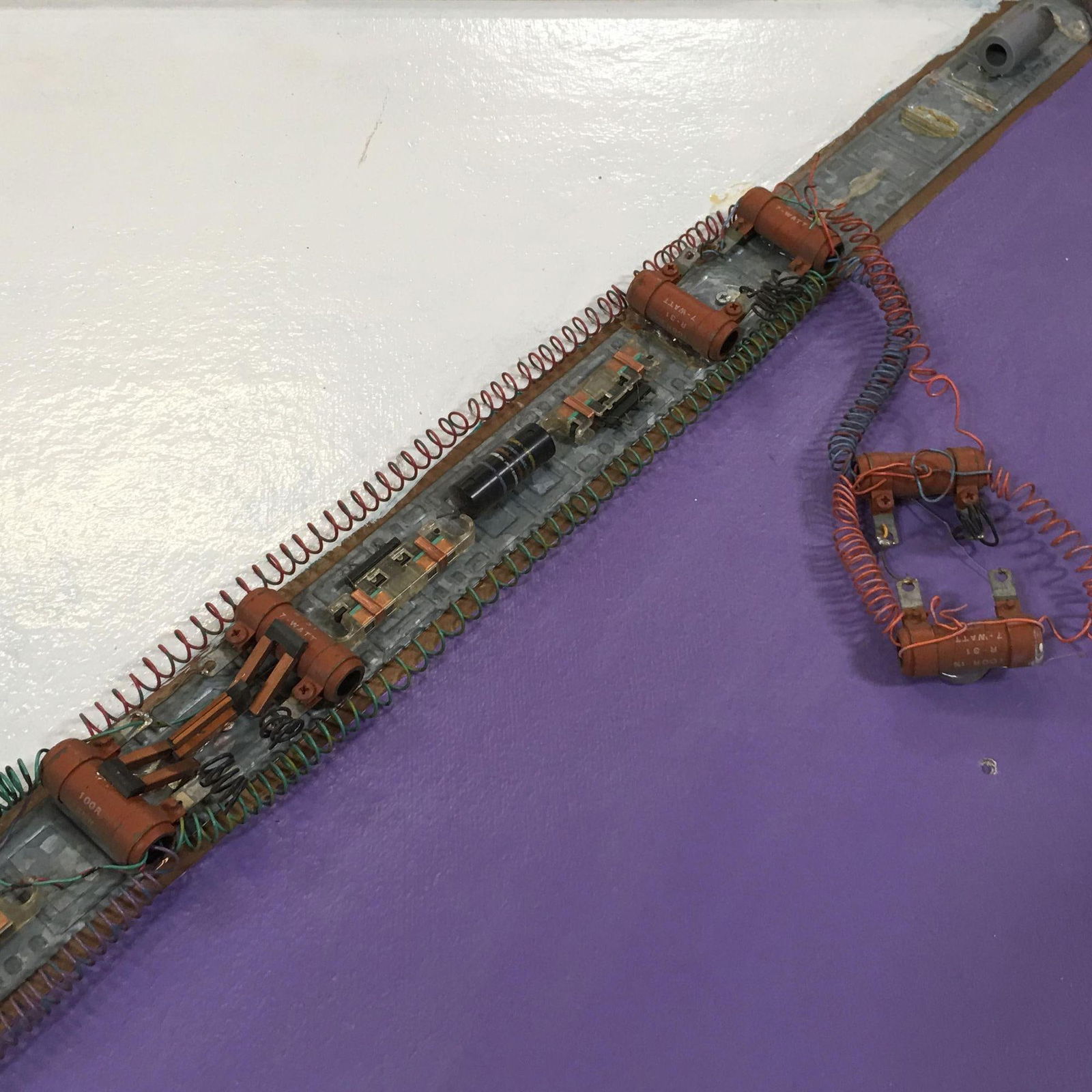 Abstract "Split Decision" Artography Arrow Wall Sculpture by Pasqual Bettio - 3