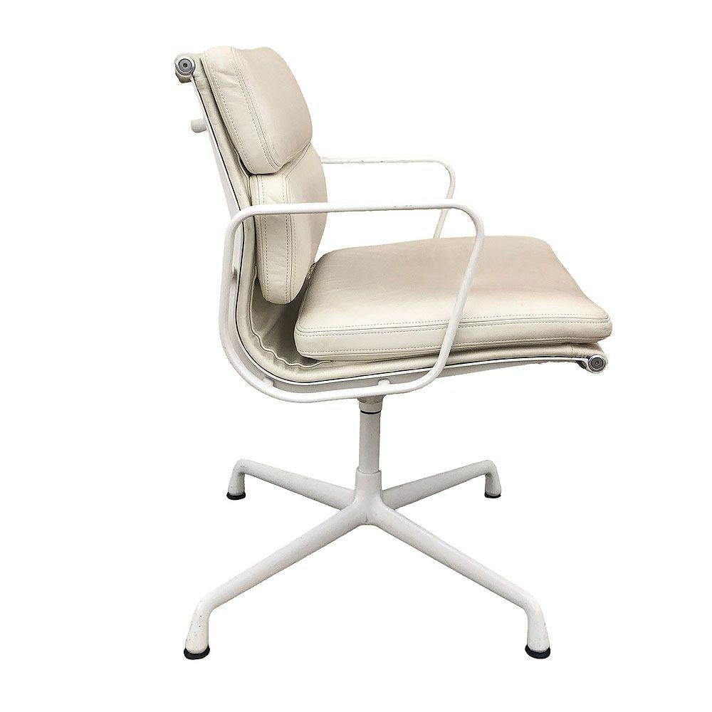 White Eames EA208 Leather Soft Pad Chair by Herman Miller, Set of 4 - 17