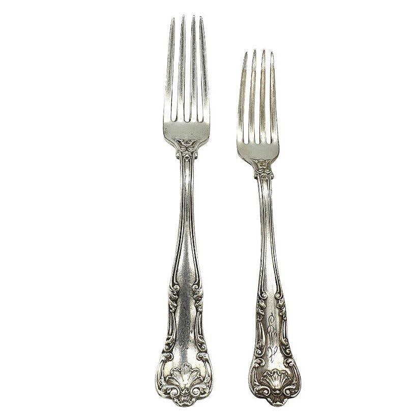 Edwardian "Regent" 16 piece Fork/Knife Silver Plate Silverware Set by Gorham - 11