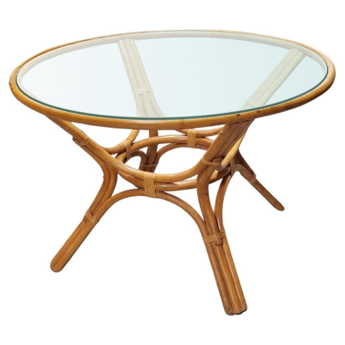 Restored 3-Strand Rattan Round Dining Table with Glass Top (1 of 20)