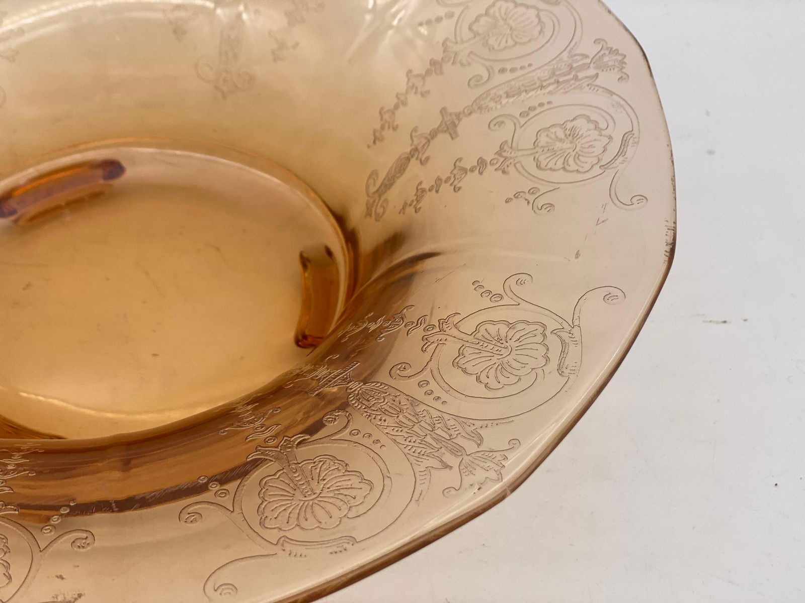 Vintage Bohemian Peach Intaglio Glass Fruit Bowl, Circa 1930 - 4