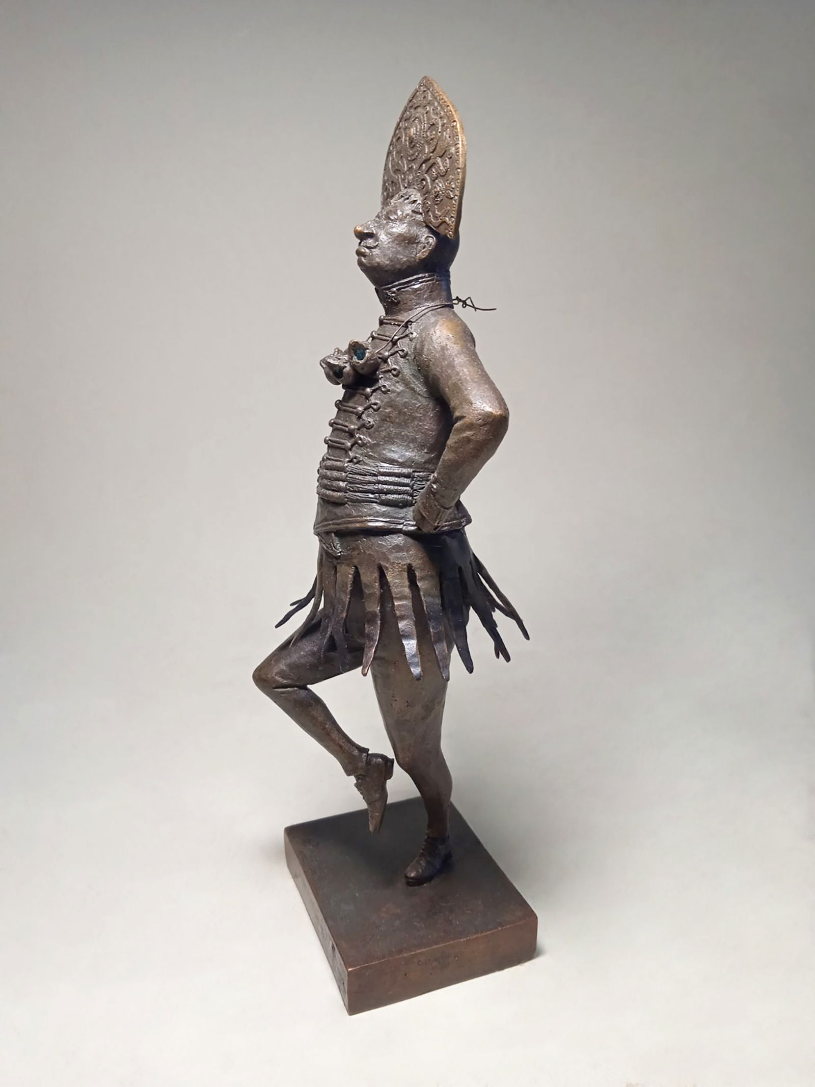 Papuan - bronze sculpture - 3