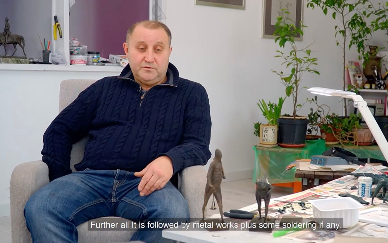 Toad walking - bronze sculpture - 9