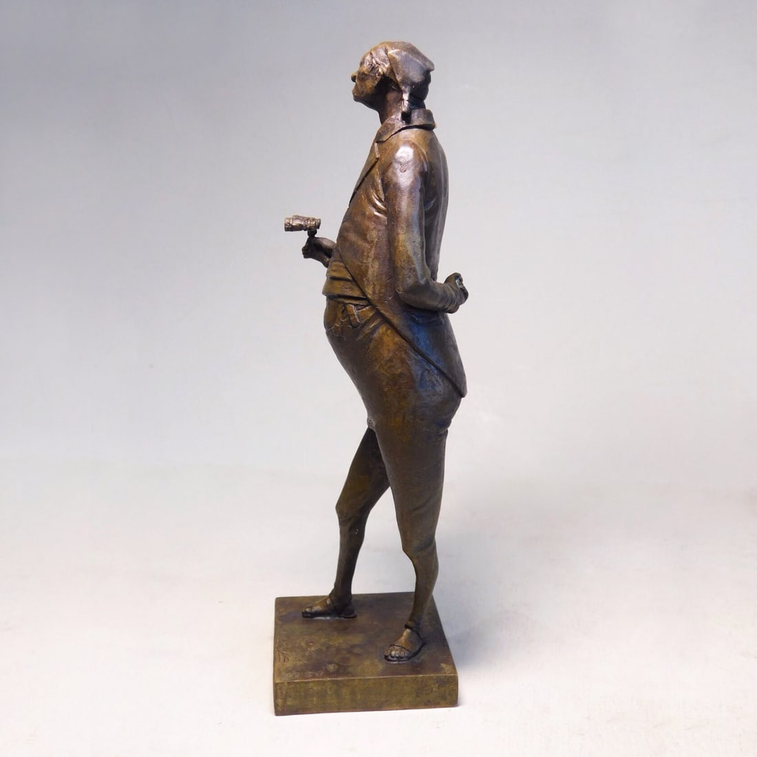 Esthete - bronze sculpture - 2