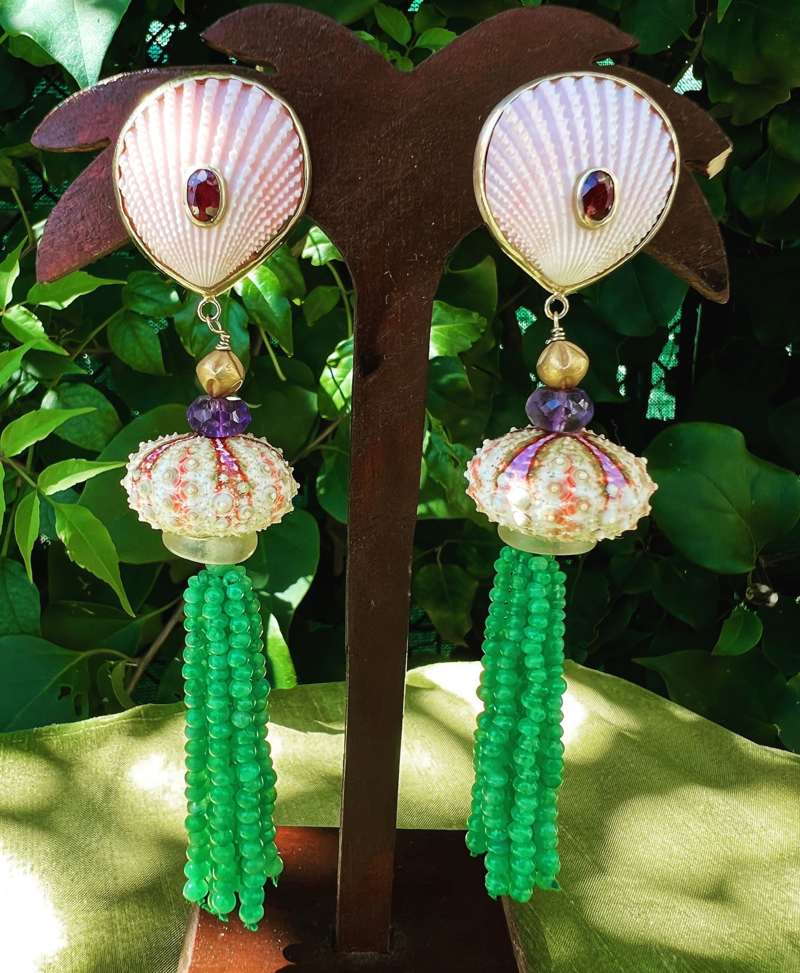 14-Karat Octopus and Emerald Earrings - 2