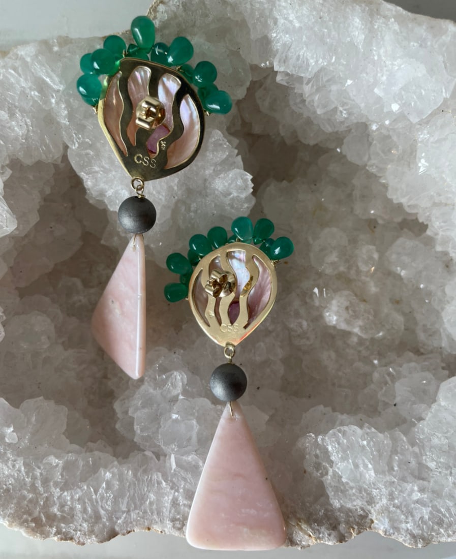 14K Green Garnet Scallop Earrings - 3