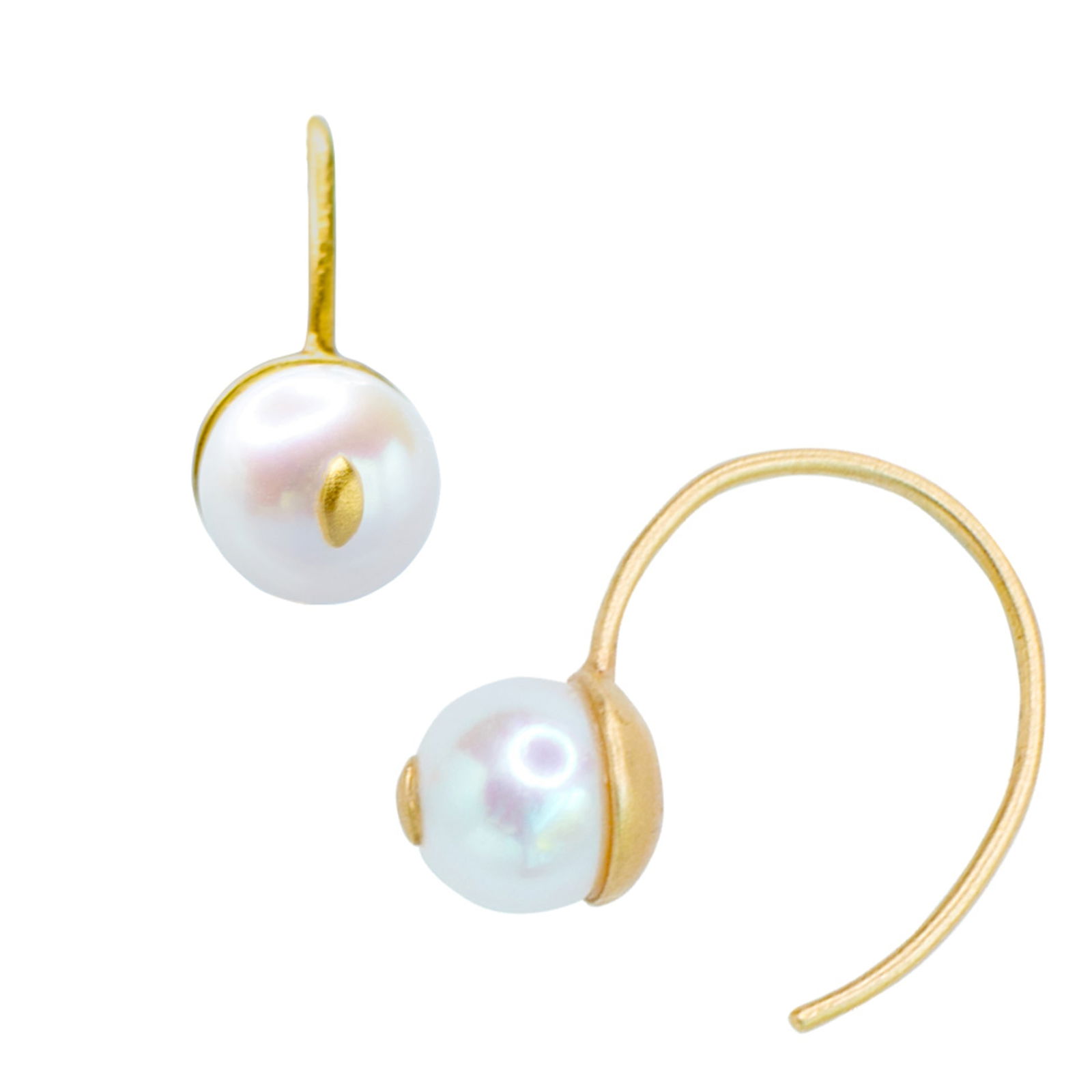 Cat Eye Pearl 18K Gold Hook Earring: Title:Cat Eye Pearl 18K Gold Hook EarringDescription:Soft and luminous, these pearls capture the gentle glow of moonlight, draping elegantly against the skin with a serene, timeless grace. Their
